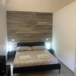 casafrancy.lecce-hotels.com/